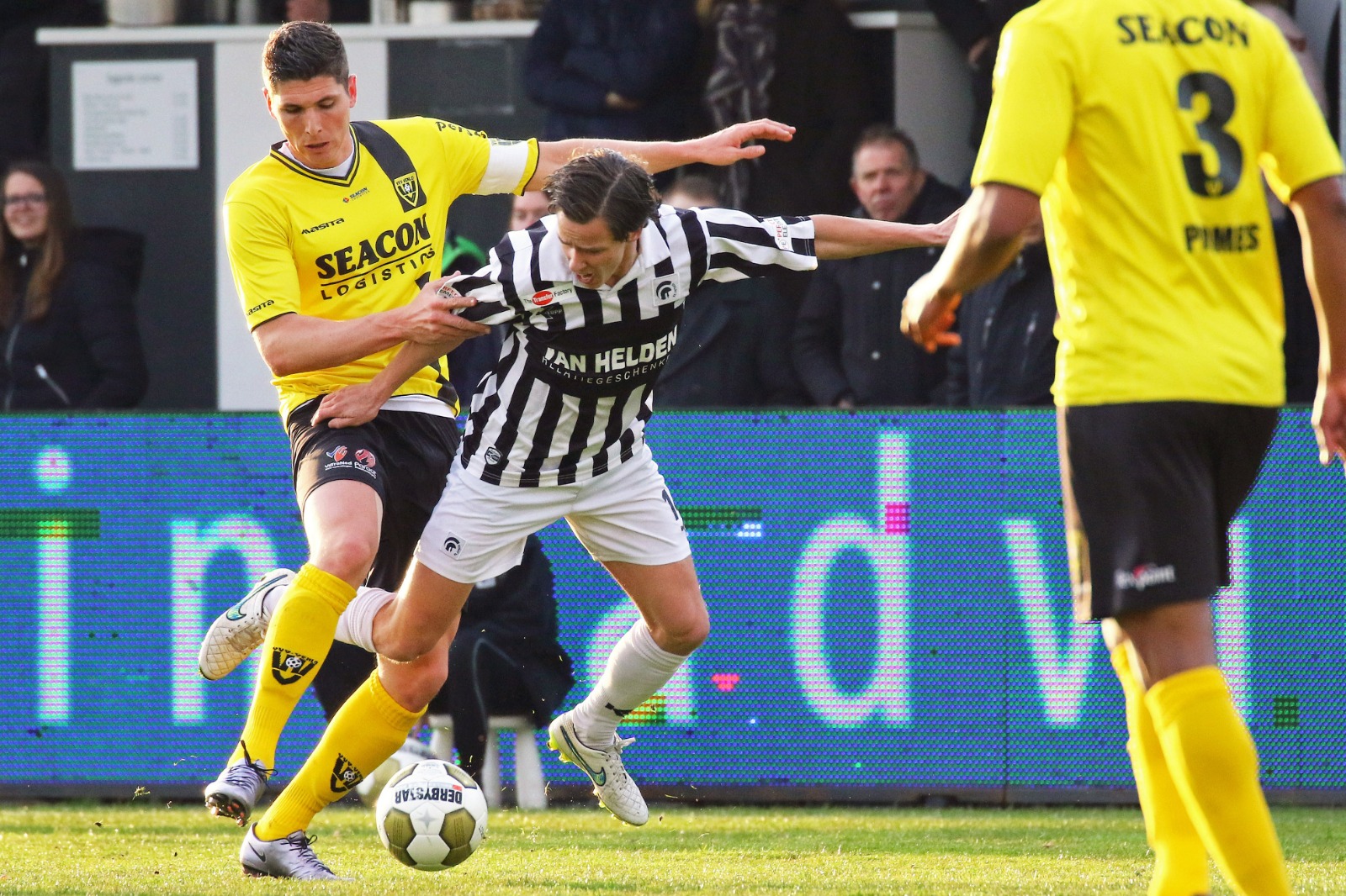 ‘NEC heeft interesse in VVV-aanvoerder Post’